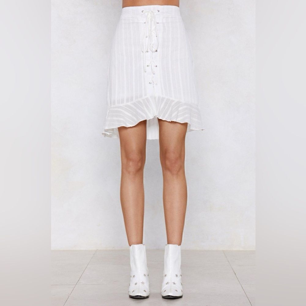Raised by Wild *NEW* White Lace-Up Mini Skirt (Size: Juniors LG)